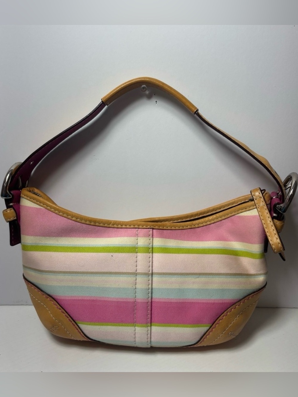 COACH VINTAGE Y2K SHOULDER BAG.